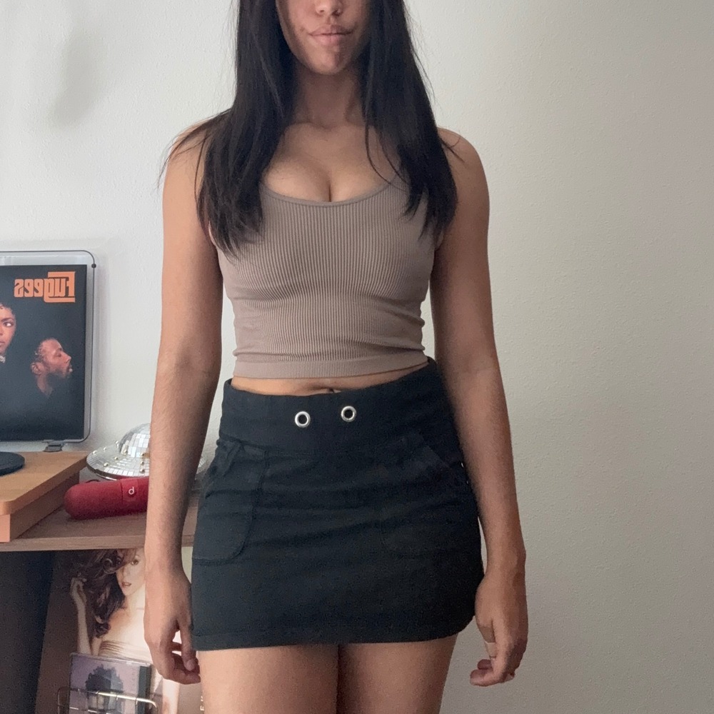 Forever 21 Ribbed Seamless Crop Tank Top Taupe Brown Scoop Neck Sleeveless Small